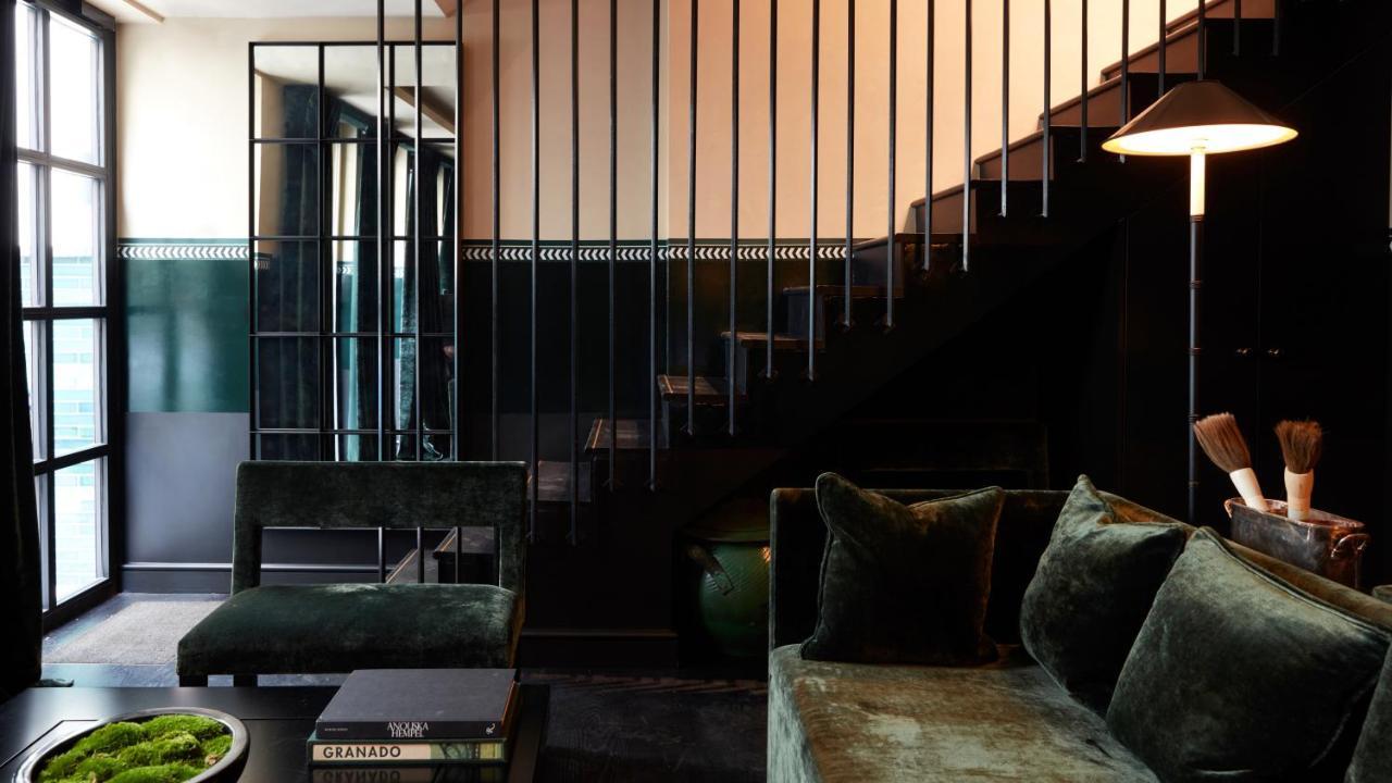 무슈 조지 호텔 앤 스파 샹 젤리제 파리 외부 사진 Interior of the hotel